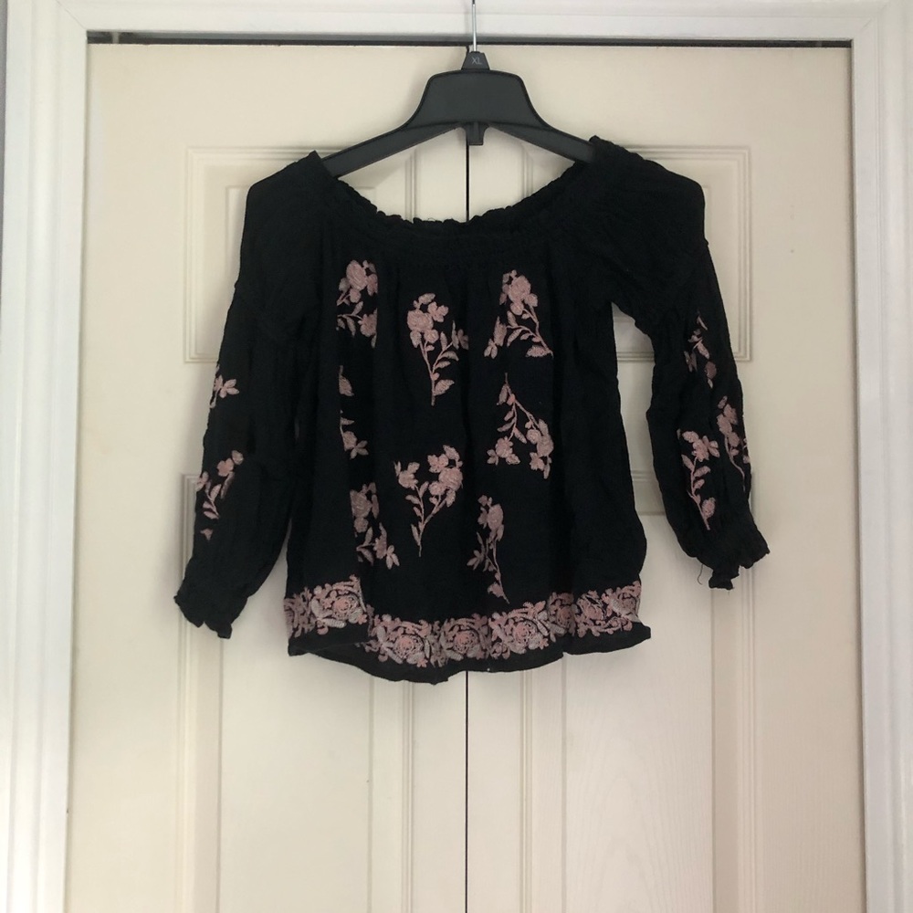 cute ae off the shoulder top